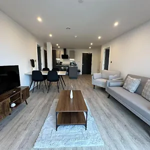 https://apt-stylish-central-free-parking-gym.yorkshirehotels.net